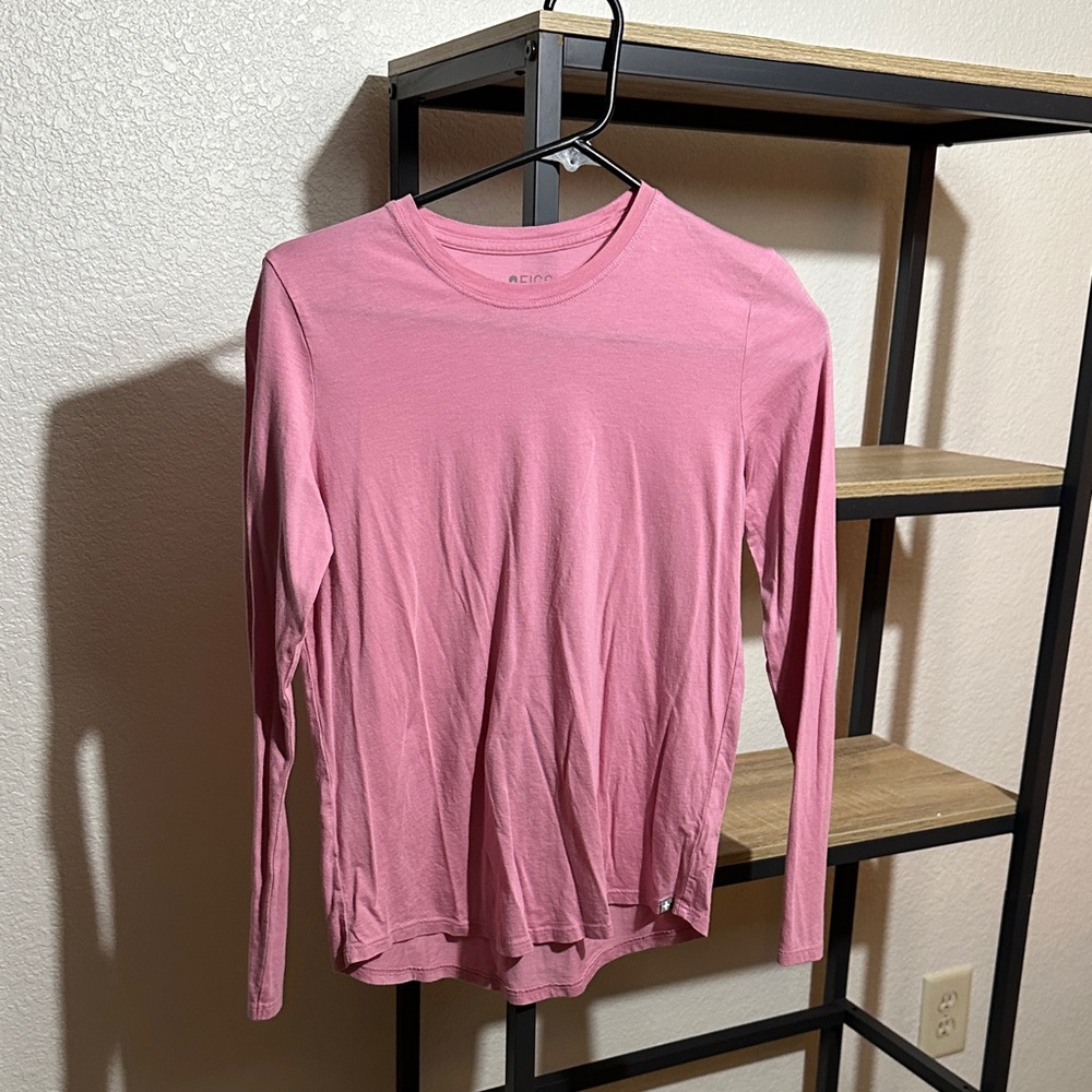 Figs Supersoft Longsleeve Underscrub color Chalk Pink